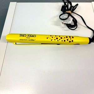 BedHead Tigi Attention Grabber Flat/Smoothing Iron 1” Wide Yellow